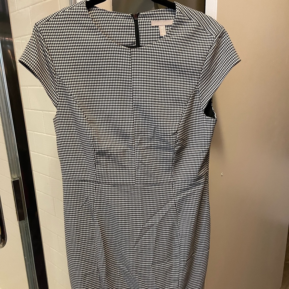 H&M houndstooth dress